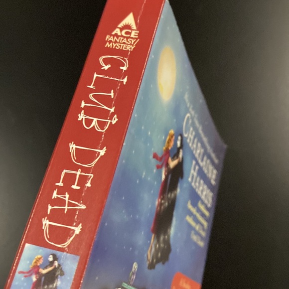 Sookie Stackhouse #3: Club Dead by Charmaine Harris - Paperback Novel - Picture 6 of 6